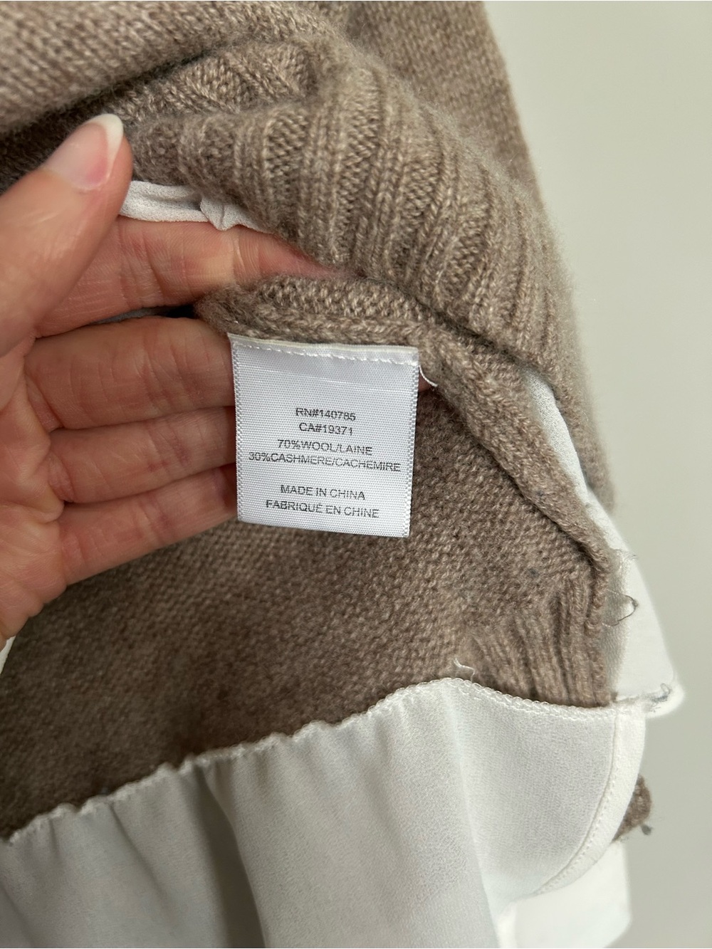 Brochu Walker Taupe Knit Layered Wool Cashmere Crew Sweater with White Hem - Picture 8 of 10